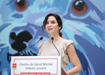 Madrid hoy: Ayuso protege a los objetores al aborto, ampliación de la edad del cribado de cáncer de mama y nuevas tarifas de BiciMAD