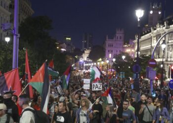 Miles de personas marchan en apoyo a Palestina, con incidentes en Barcelona y Valencia