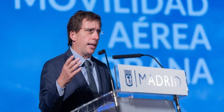 Así se volará en el cielo de Madrid en 2031: aeronaves no tripuladas y una red de ‘vertipuertos’