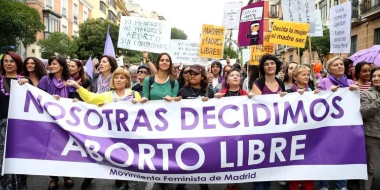 Madrid reduce su tasa de abortos pese a que las interrupciones voluntarias del embarazo aumentan hasta las 18.149