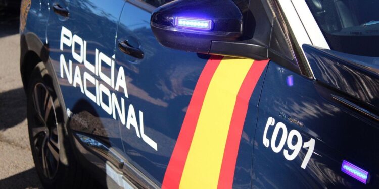 Detenido por violar a su hija de 8 años en Usera junto a dos hombres