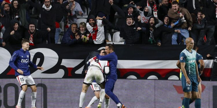 Alemão le da al Rayo el triunfo ante el Alavés