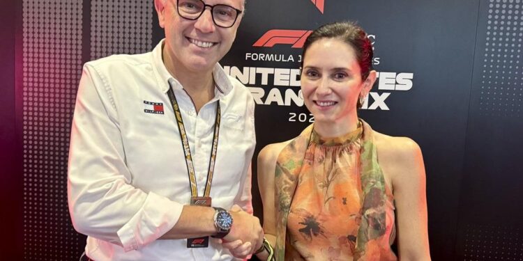 Ayuso asiste al Gran Premio de EEUU a menos de un año del regreso de la F1 a Madrid para ‘conocer la operativa de los servicios públicos’