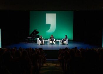 Eric Vuillard, María Dueñas o María José Llergo protagonizan un Festival Eñe 2025 en el que manda el placer y que abre sus puertas a la gastronomía