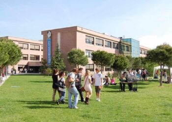 Foro de empleo para los jóvenes universitarios en la Universidad Francisco de Vitoria: fecha y cómo apuntarse