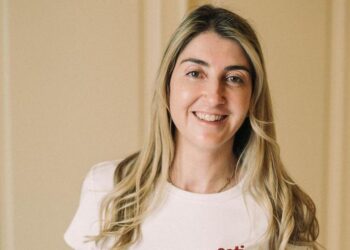 Elena Morales, fisioterapeuta y osteópata: ‘Esta rutina diaria de estiramientos de 15-20 minutos es fundamental’