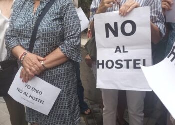El Ayuntamiento concede la licencia de actividad al hostal del Parque de las Avenidas