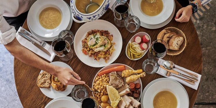 De autor, con premio, clásico… estos 7 cocidos madrileños te rescatarán del frío