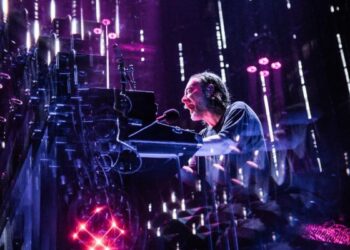 Radiohead renace en Madrid con un apoteósico concierto entre el rock y la rave desatada