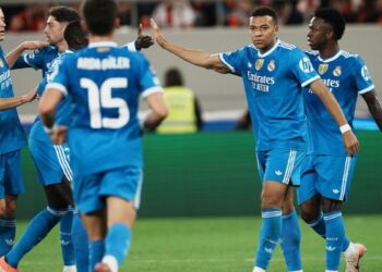 Mbappé sale al rescate de Xabi: póker y el segundo hat trick más rápido de la historia