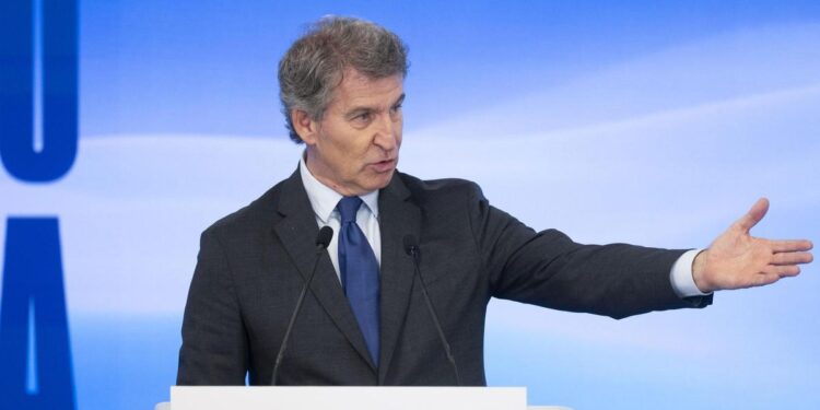 El plan del PP para los autónomos: mejora de los permisos y exención de cuotas en caso de enfermedad grave