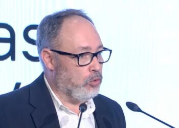 La economía y la educación figuran como dos de los grandes temas de interés en la conversación ciudadana