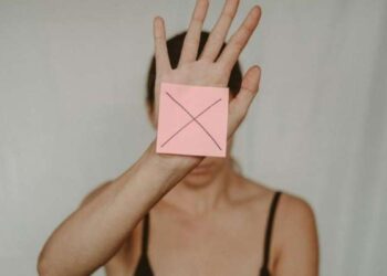 La violencia contra las mujeres y los niños es una de las principales amenazas para la salud global