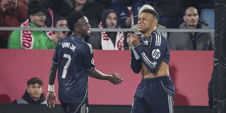 El Madrid naufraga tras un nuevo empate contra el Girona y cede el liderato al Barça