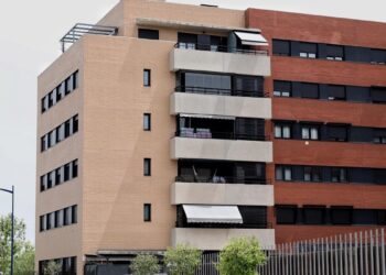 ¿Riesgo de burbuja? Un informe alerta de que Madrid es la segunda comunidad con la vivienda más sobrevalorada: un 14,7%