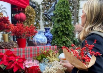 El Mercado de las Flores marca el inicio de la Navidad en el Barrio de Salamanca con un despliegue de color y tendencias