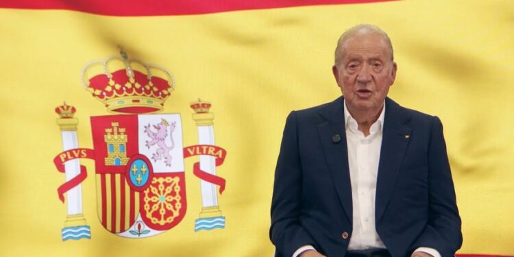 El rey Juan Carlos graba un vídeo para pedir a los jóvenes que apoyen a su hijo