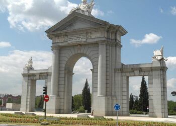 Un conductor ‘ebrio’ que provocó un accidente en el centro de Madrid es absuelto tras conseguir anular la prueba del alcoholímetro