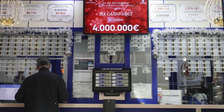 Alfonso Navarro, matemático de Leganés, explica su método ‘con un 100% de acierto’ para ganar algo en la Lotería de Navidad