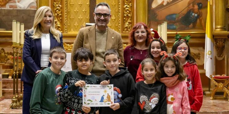 Móstoles reúne a 25 colegios e institutos en la XV Muestra de Belenes, con triunfo del colegio Andrés Torrejón