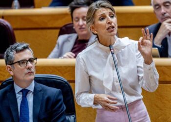 Díaz reprocha a Feijóo que ‘lloriquee’ para lograr los votos de Junts y reta al PP a presentar una moción de censura