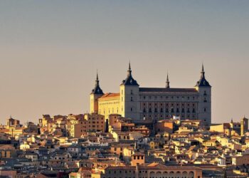 ¿Cuánto cobra el alcalde de tu municipio? Estos son los sueldos de los regidores de la provincia de Toledo