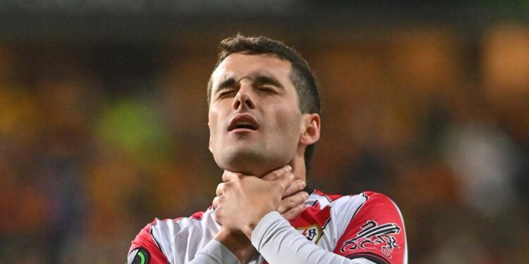 El Rayo ahoga al Jagiellonia y da un golpe de autoridad en la Conference