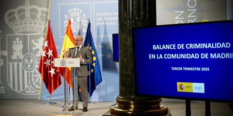 El delegado del Gobierno reclama a Ayuso que se sume a la mesa de trabajo sobre la evolución de la violencia de género en la región