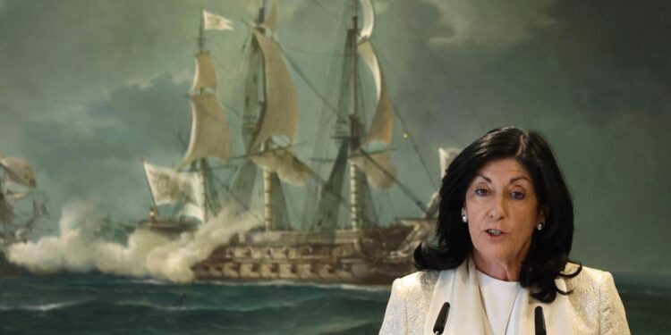 La directora del CNI admite que se interceptaron los móviles de líderes de la ANC con el aval del Supremo